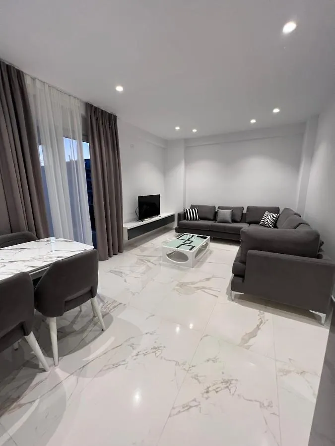 Mumbas Apartment 2 Himare
