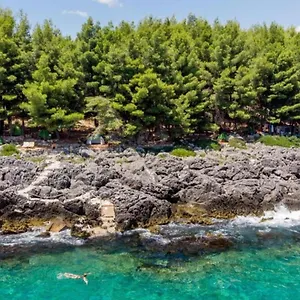 Life On Himare