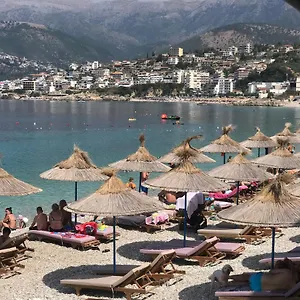 Hotel Emily's, Himarë