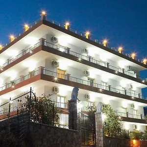 Apartment Mihalis, Himare