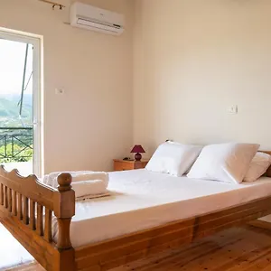 Apartment Janakis, Himare